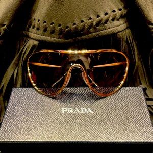 🔥 Prada 🔥 shields